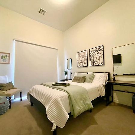 A Perfect Getaway In The Heart Of The Action Apartment Лас Вегас Екстериор снимка
