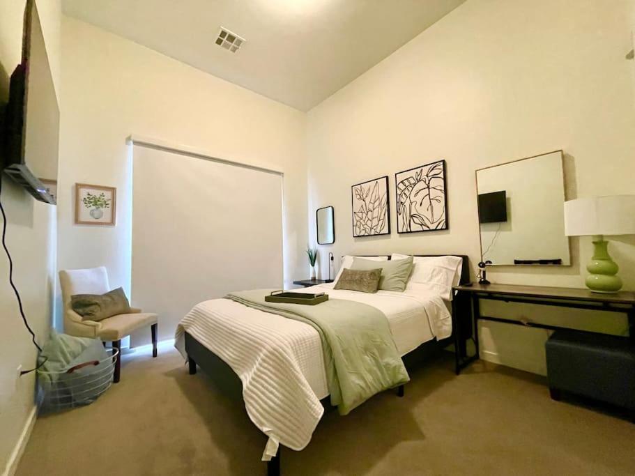 A Perfect Getaway In The Heart Of The Action Apartment Лас Вегас Екстериор снимка